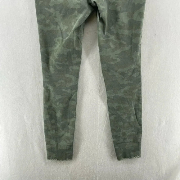 Old Navy Jeans Women's 0 Green Rockstar Super Skinny Camouflage Raw Hem Mid rise - Picture 9 of 12